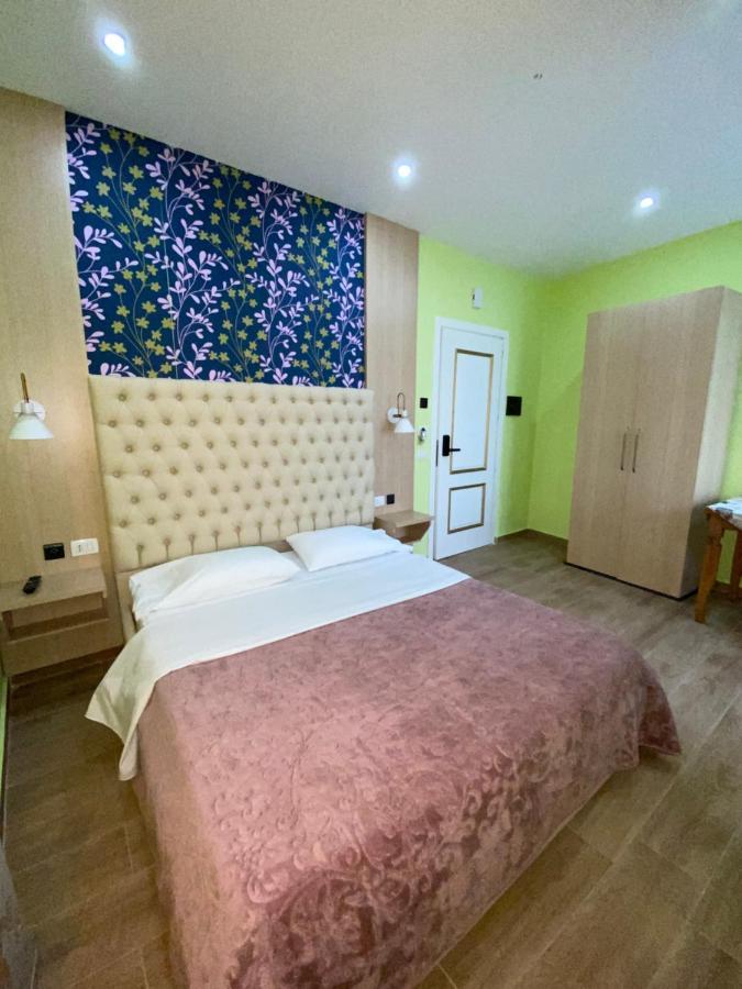Pilo Lala Hotel Lushnjë Eksteriør bilde