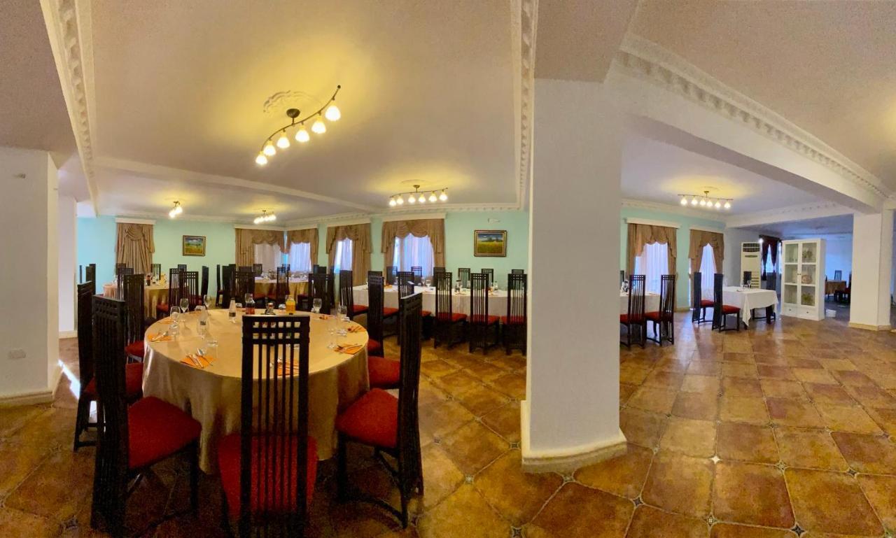 Pilo Lala Hotel Lushnjë Eksteriør bilde