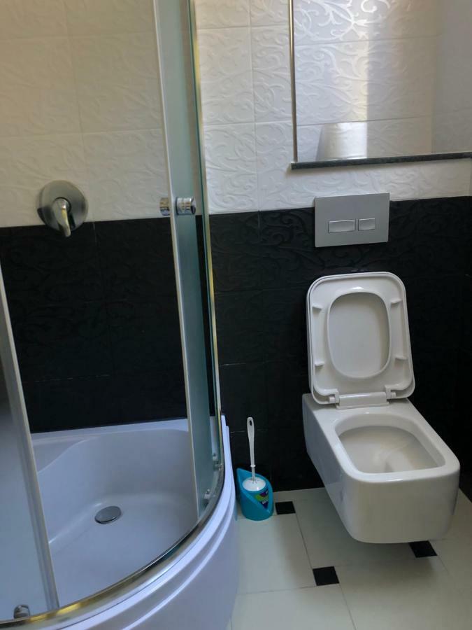 Pilo Lala Hotel Lushnjë Eksteriør bilde